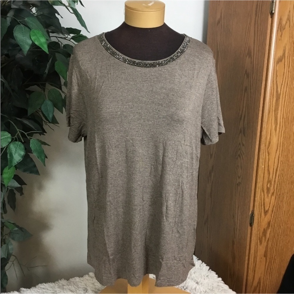 Apt 9 short sleeve tee Woman’s XL embellished neckline tan marled crewneck